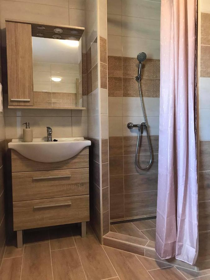 Royal De Lux Apartamento Hajdúszoboszló Exterior foto