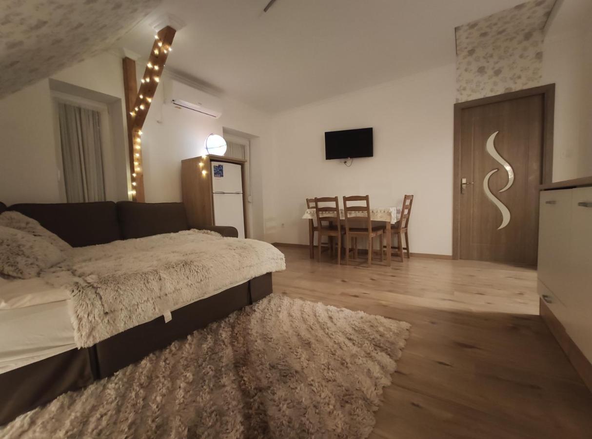 Royal De Lux Apartamento Hajdúszoboszló Exterior foto
