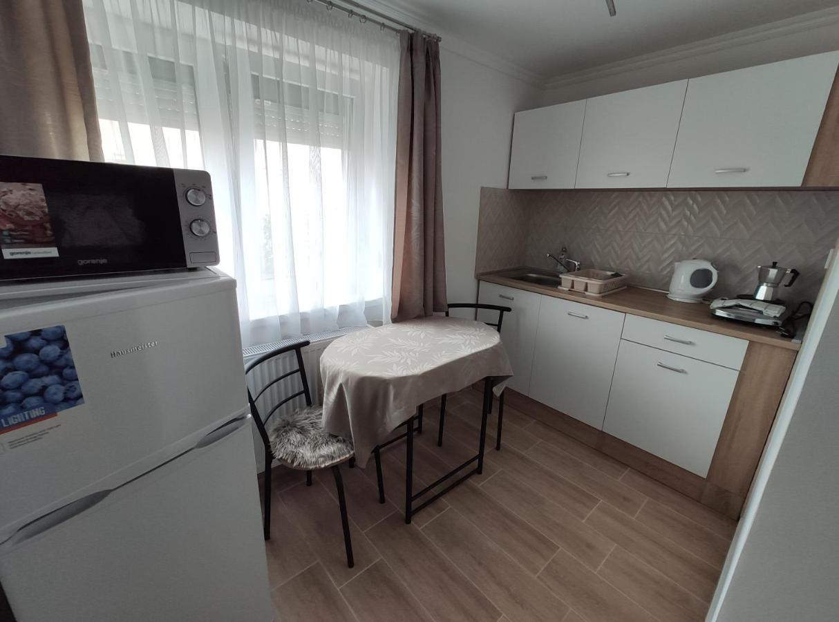 Royal De Lux Apartamento Hajdúszoboszló Exterior foto